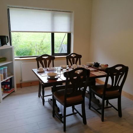 Great Lawn Kinisi 16K From The Town Centre V93 Hv56 Bed & Breakfast Laune Bridge Bagian luar foto